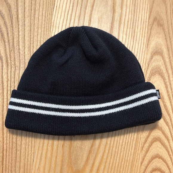 Palace Finger Up beanie NEW - Picture 2 of 4